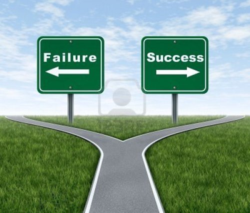success_failurer_road_sign